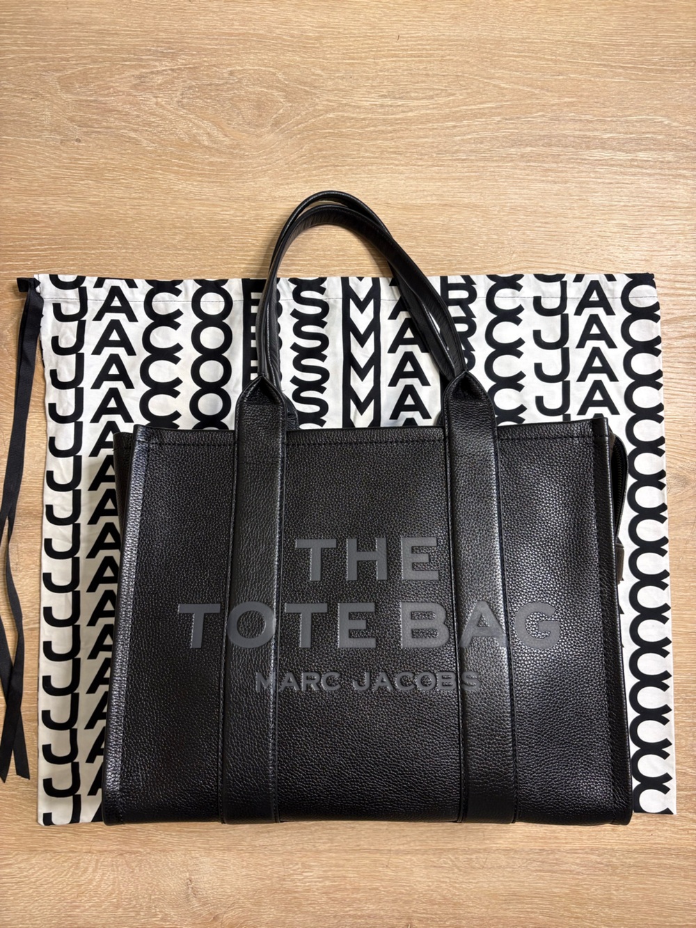 Large Leather Marc Jacobs The Tote bag LIKE NEW